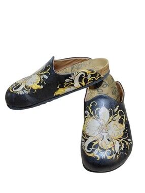 Calceo Hand-Painted Slip-On Clogs Size 10 Floral Mules